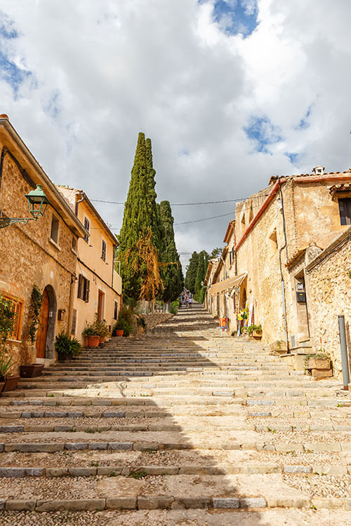 Los Escalones del Calvario de Pollensa
