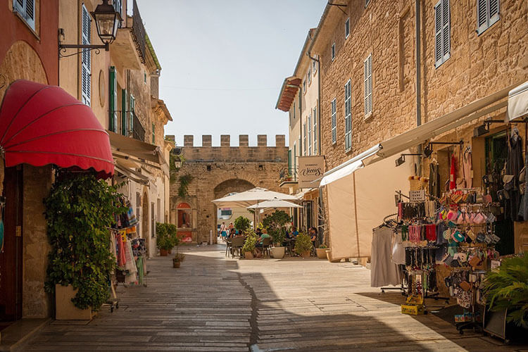 calle de alcudia